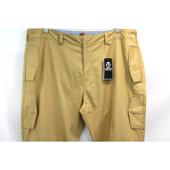 Unyforme Carter Pants Mens size 40x34 Gold Khaki Cargo Joggers Logo - Picture 2 of 10